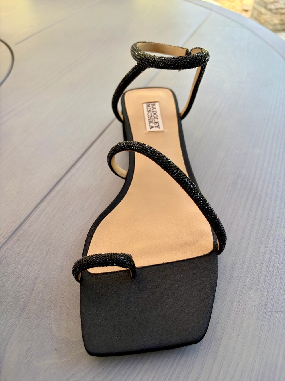 Badgley Mischka Dakota Black Rhinestone Strappy Low Block Heel Sandals Size 9.5 - Picture 4 of 12
